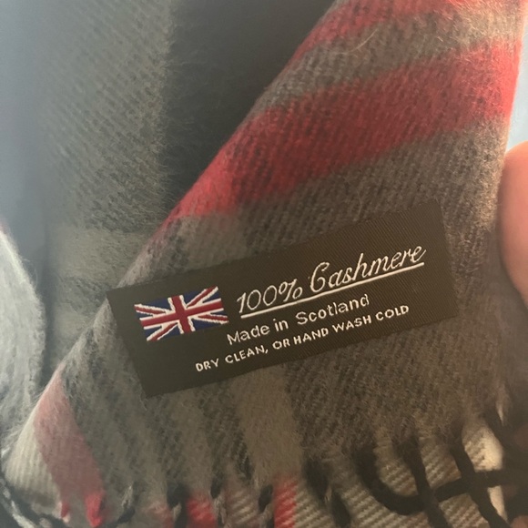 Cashmere scarf - Picture 2 of 2